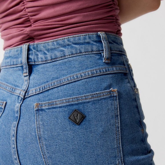 NWT Abrand High Waisted Slim Jeans - Picture 5 of 10